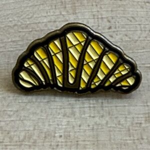 🔶 {4/$12} Croissant Pin - Enamel